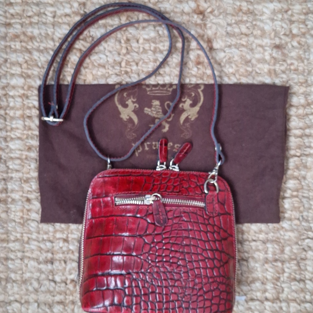 Pratesi Firenze Italian leather crossbody bag. - Picture 3 of 12